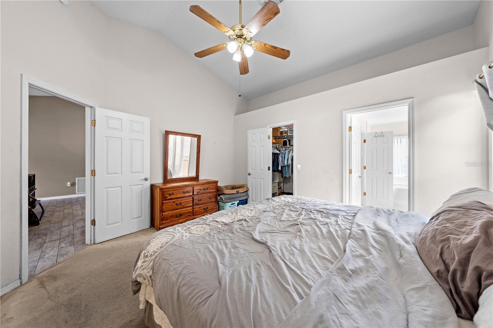 LAKEVIEW VILLAGE - Residential