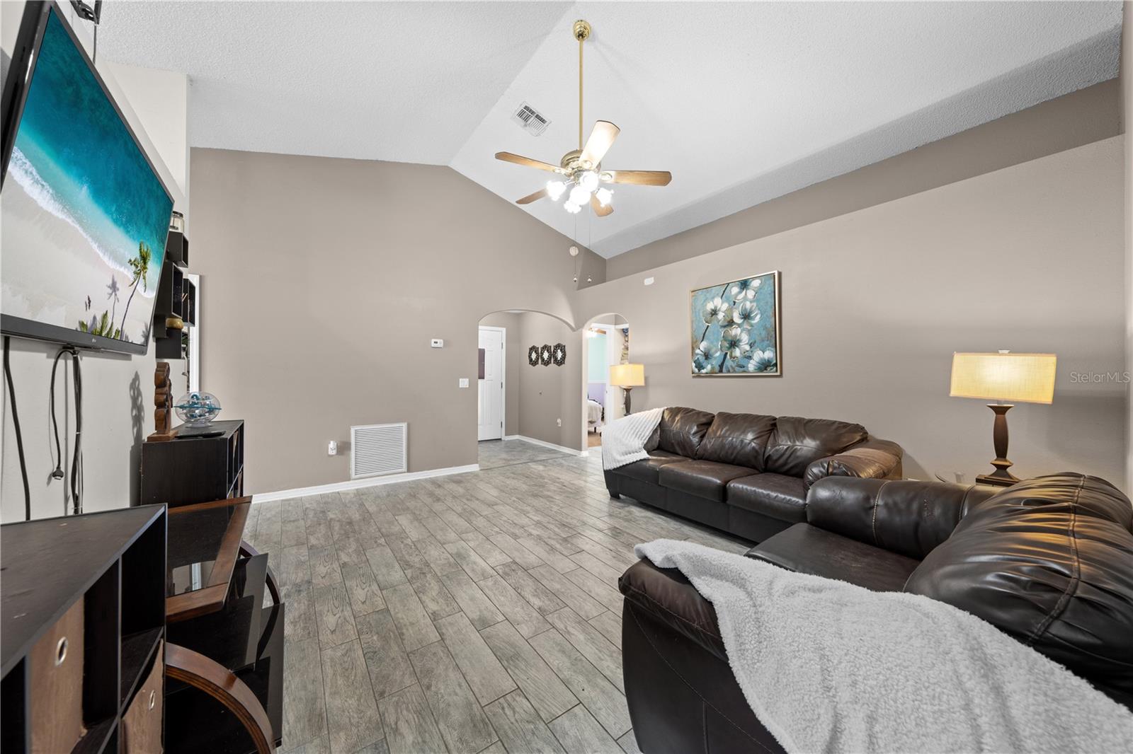 LAKEVIEW VILLAGE - Residential