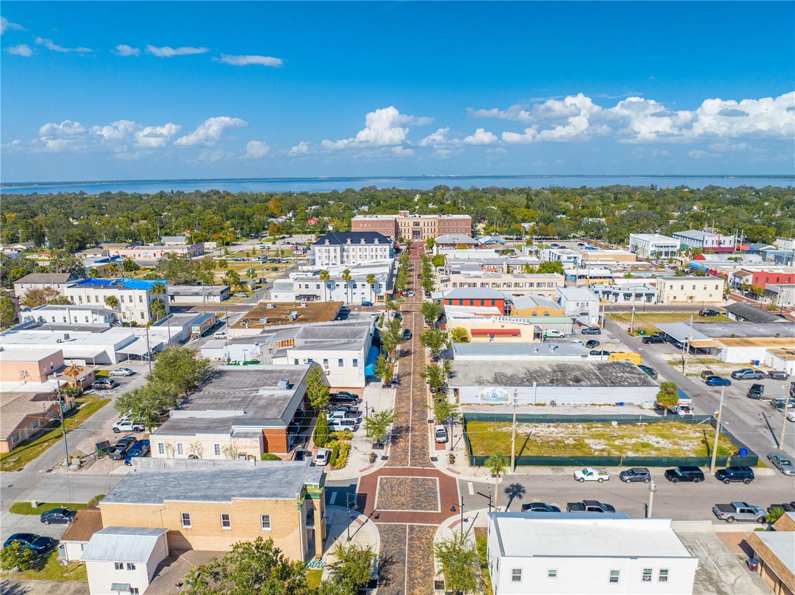 LAKEVIEW VILLAGE - Residential