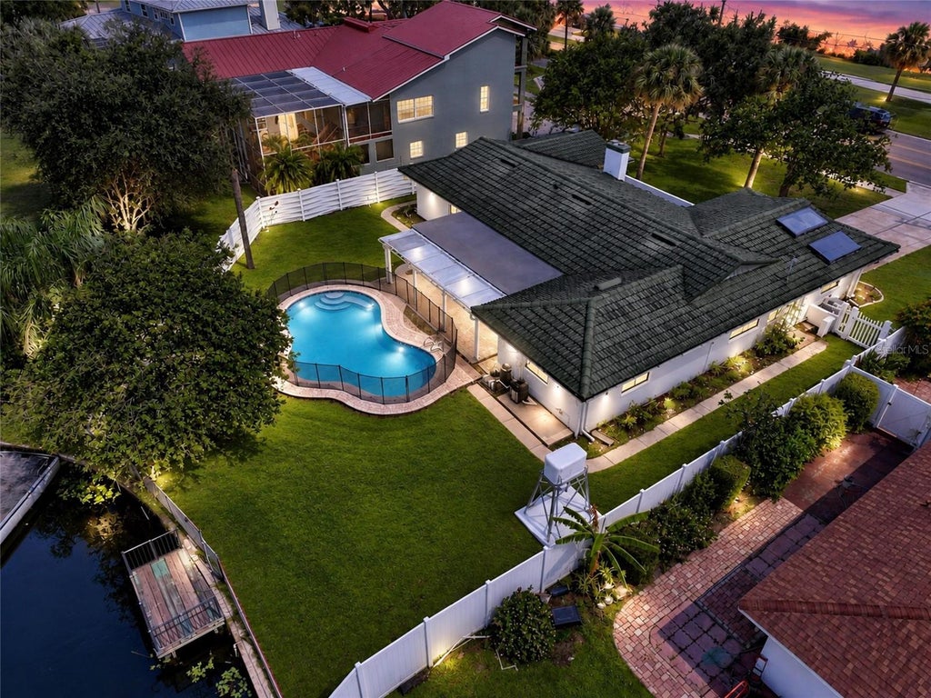 Photo of 725 S Bayshore Boulevard, Safety Harbor, FL 34695 (MLS # TB8552366)