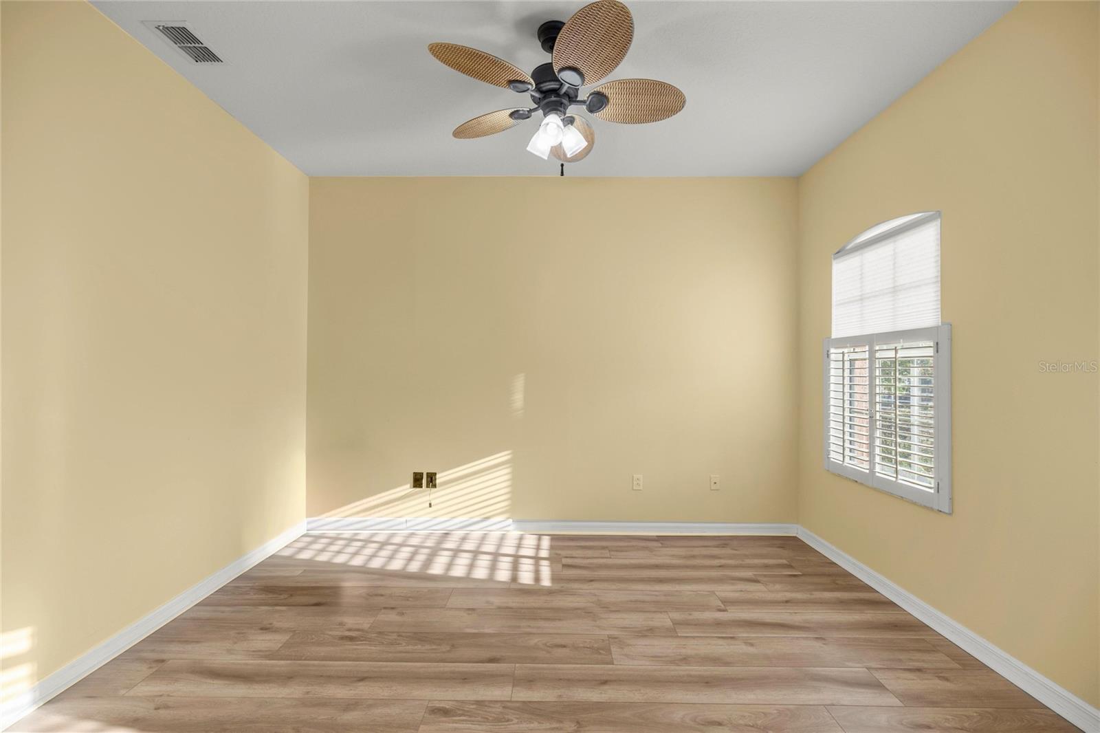 KINGSLAND COUNTRY ESTATE - Residential