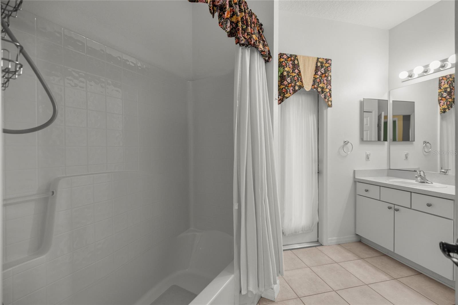 KINGSLAND COUNTRY ESTATE - Residential