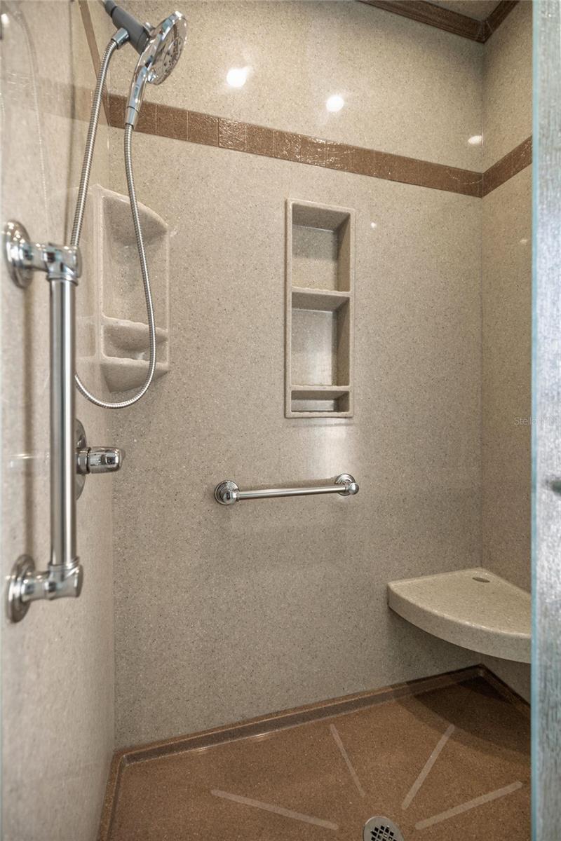 KINGSLAND COUNTRY ESTATE - Residential