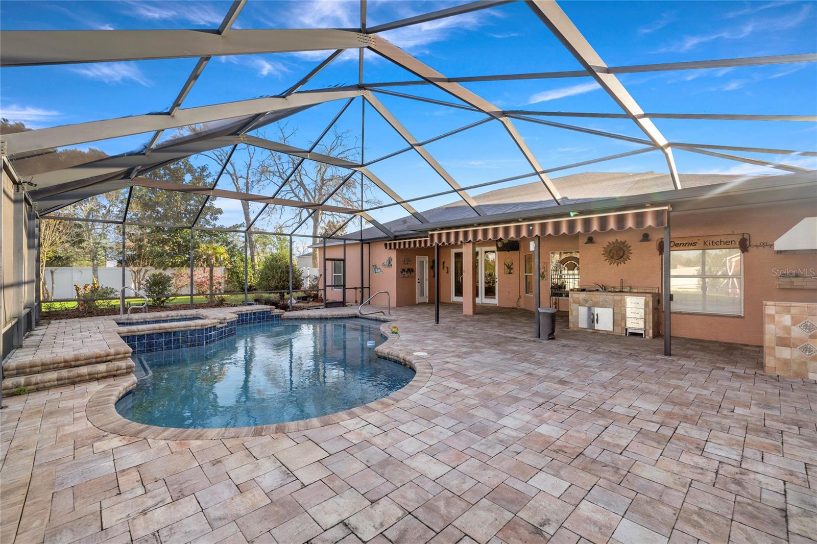 KINGSLAND COUNTRY ESTATE - Residential