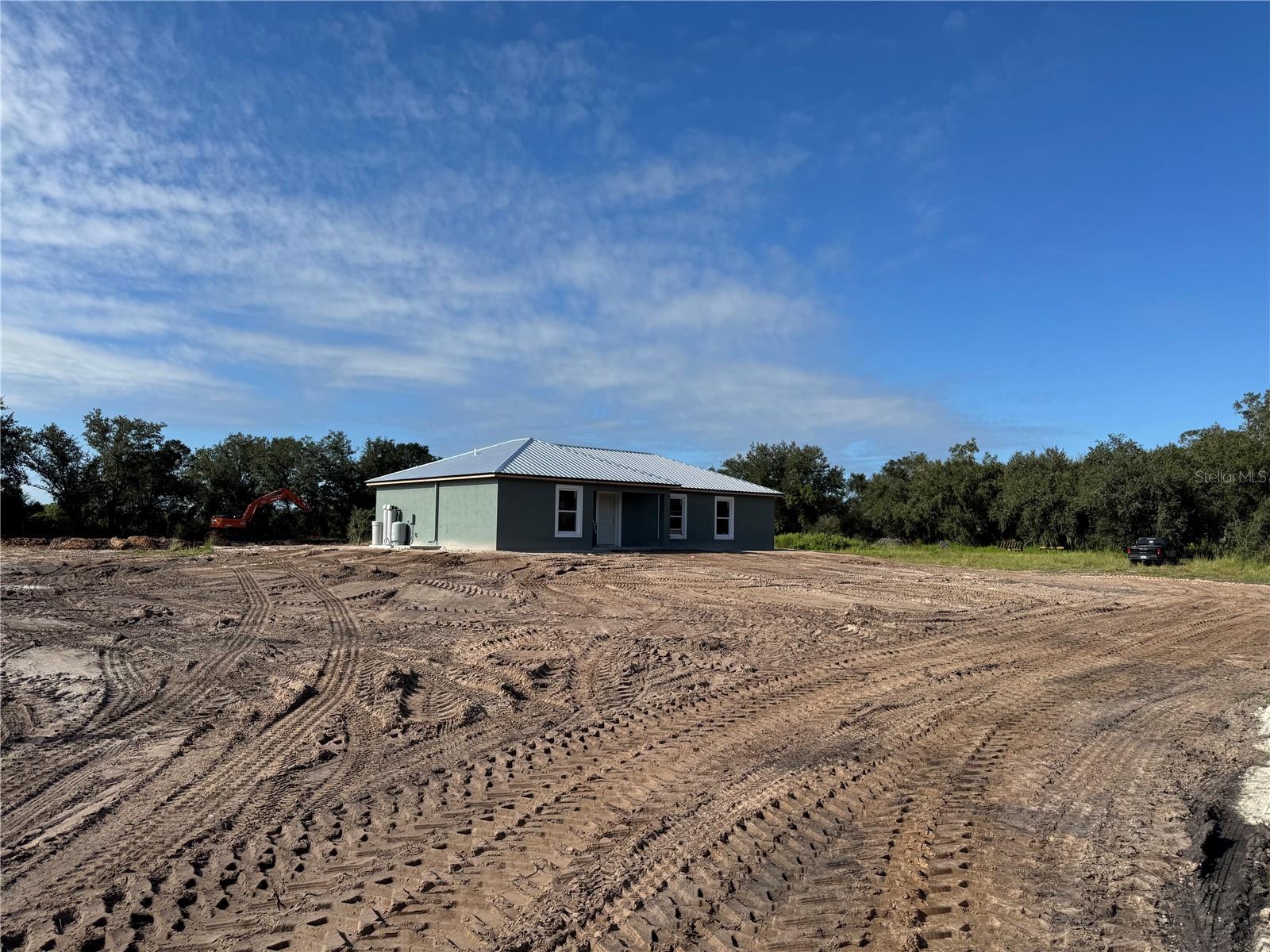 Under Construction. Welcome to 8549 SW Slater Street! This brand-new 3-bedroom, 2-bathroom home is being built on 1.49 acres, offering the perfect blend of space and style. Designed with an open-concept layout, this home will feature granite countertops, stainless steel appliances, high cathedral ceilings, and a tiled en-suite walk-in shower. Generous room sizes throughout provide comfort and functionality for everyday living.
Estimated completion date: October 2025 financing is flexible—Conventional, FHA, VA, and USDA loan types are all welcome! Don’t miss the chance to own a modern new construction home with room to spread out.