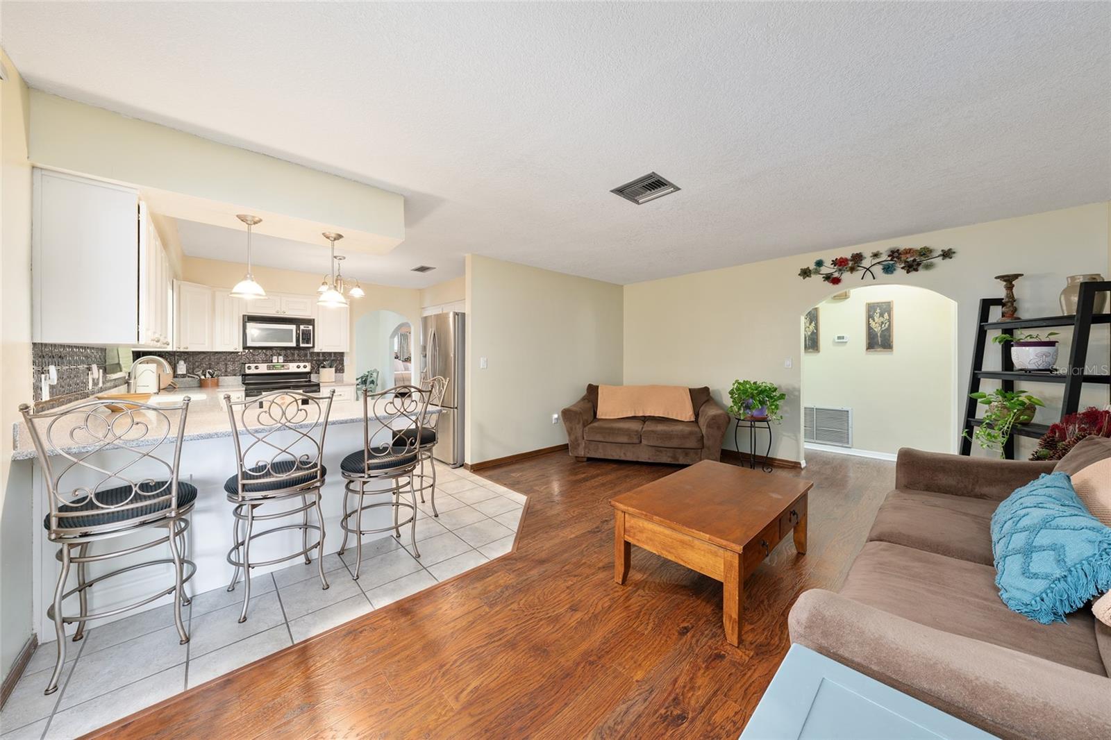 VALENCIA TERRACE - Residential