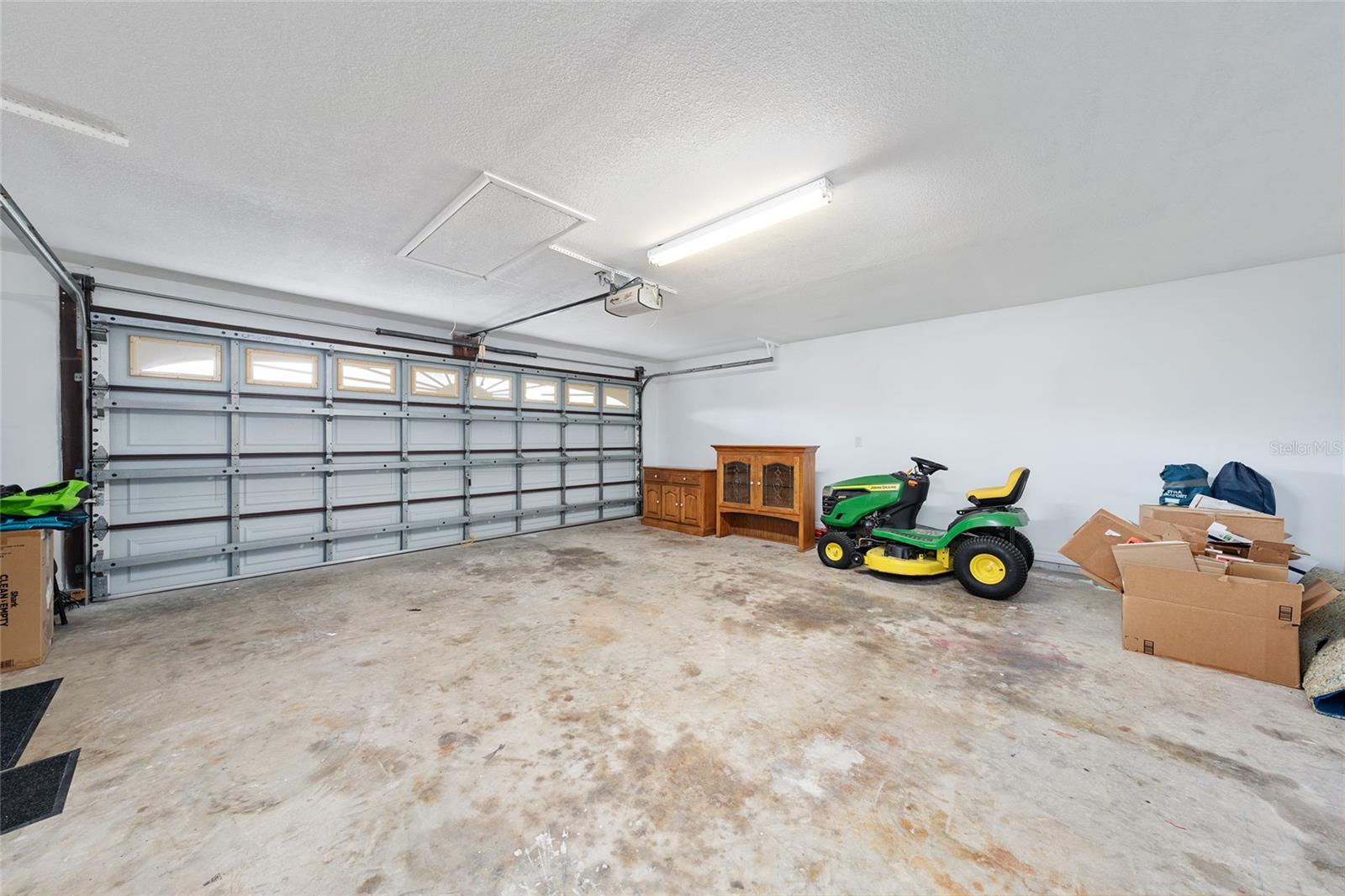 VALENCIA TERRACE - Residential