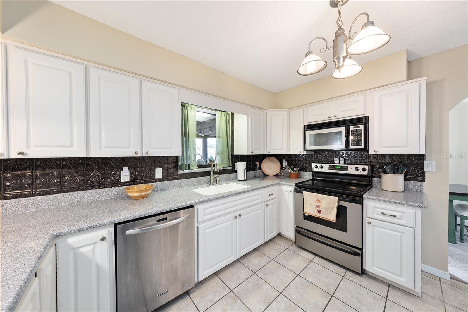 VALENCIA TERRACE - Residential