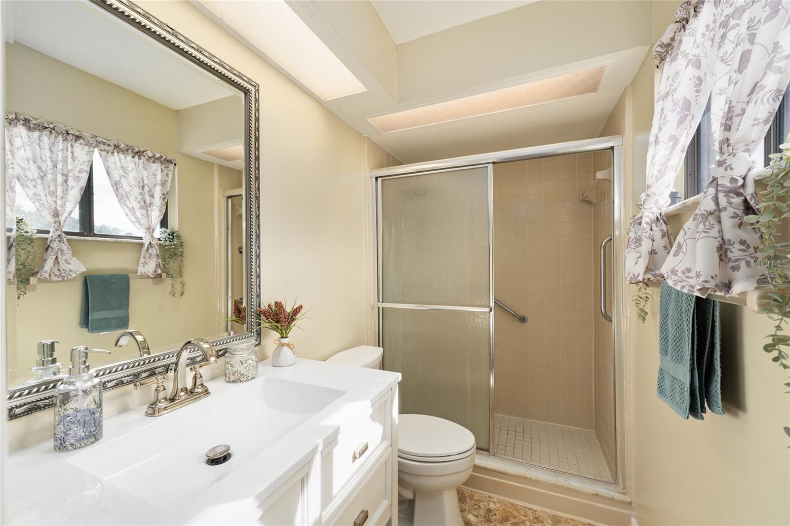 VALENCIA TERRACE - Residential