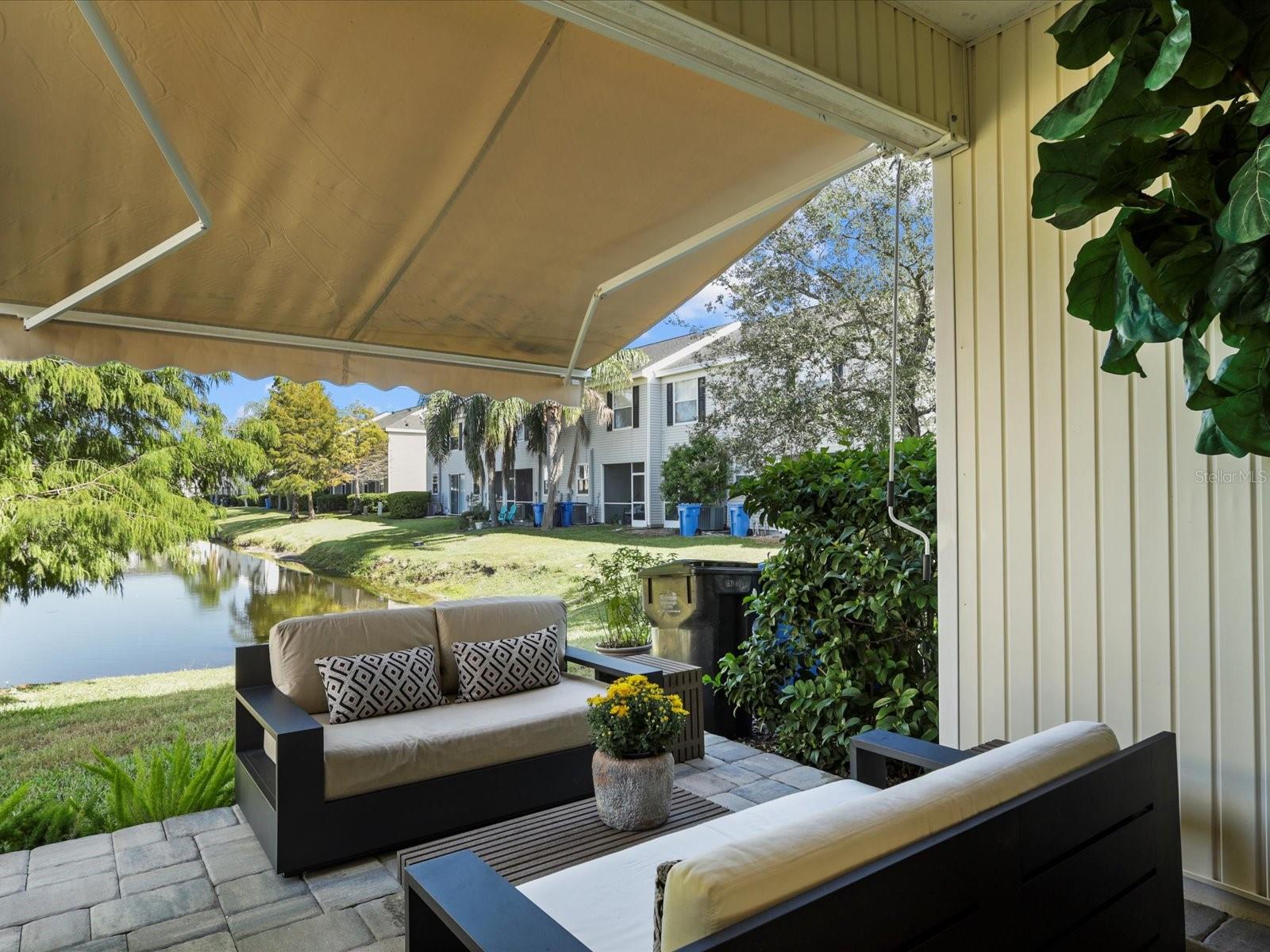 COUNTRY CHASE - Residential