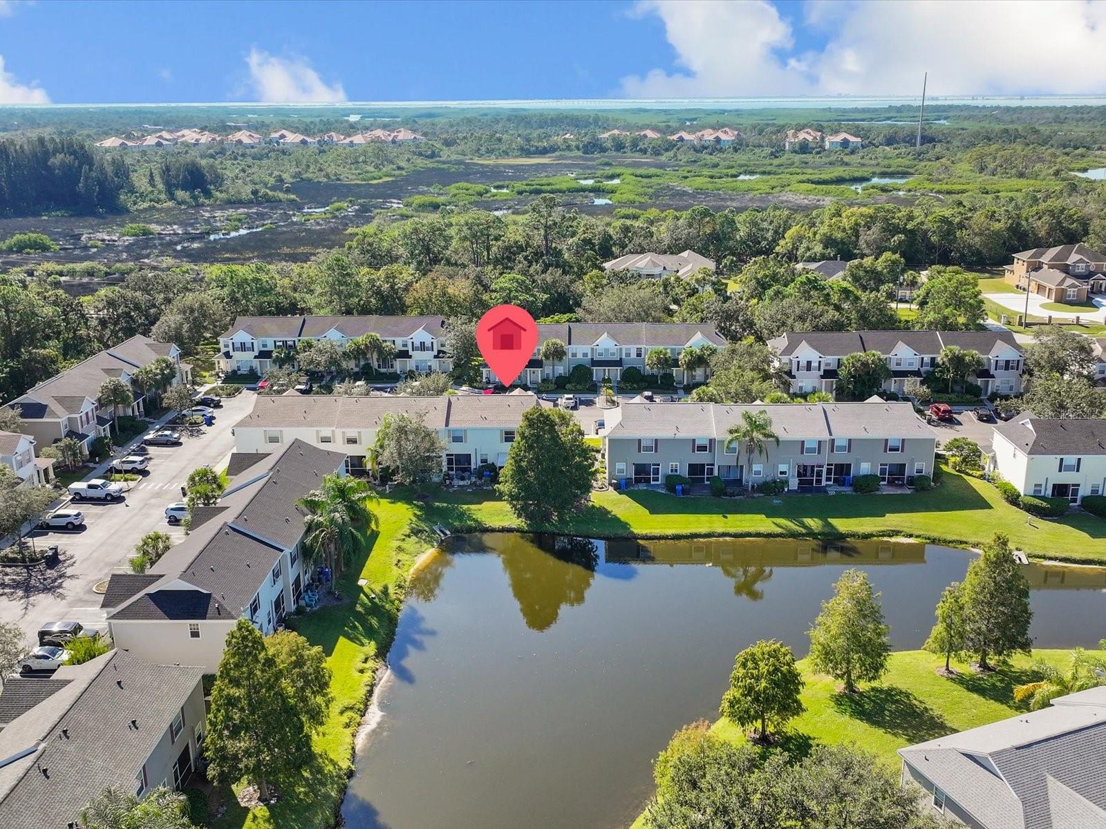 COUNTRY CHASE - Residential