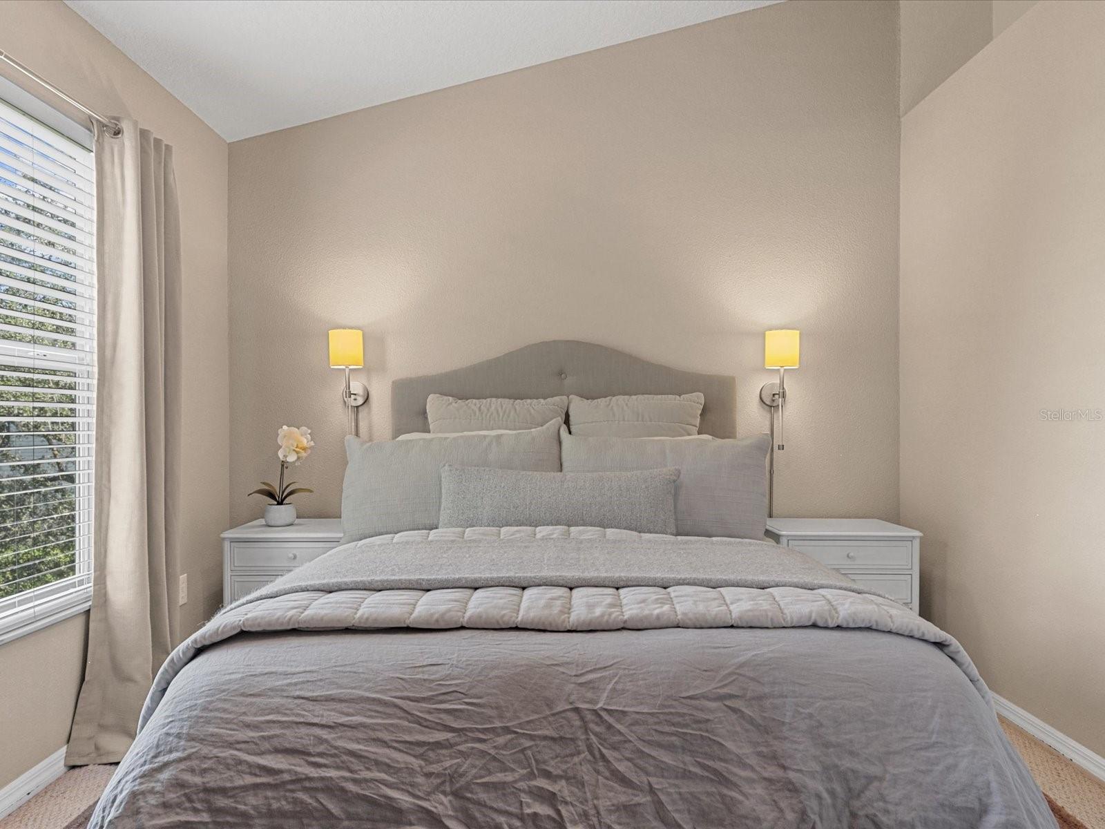 COUNTRY CHASE - Residential