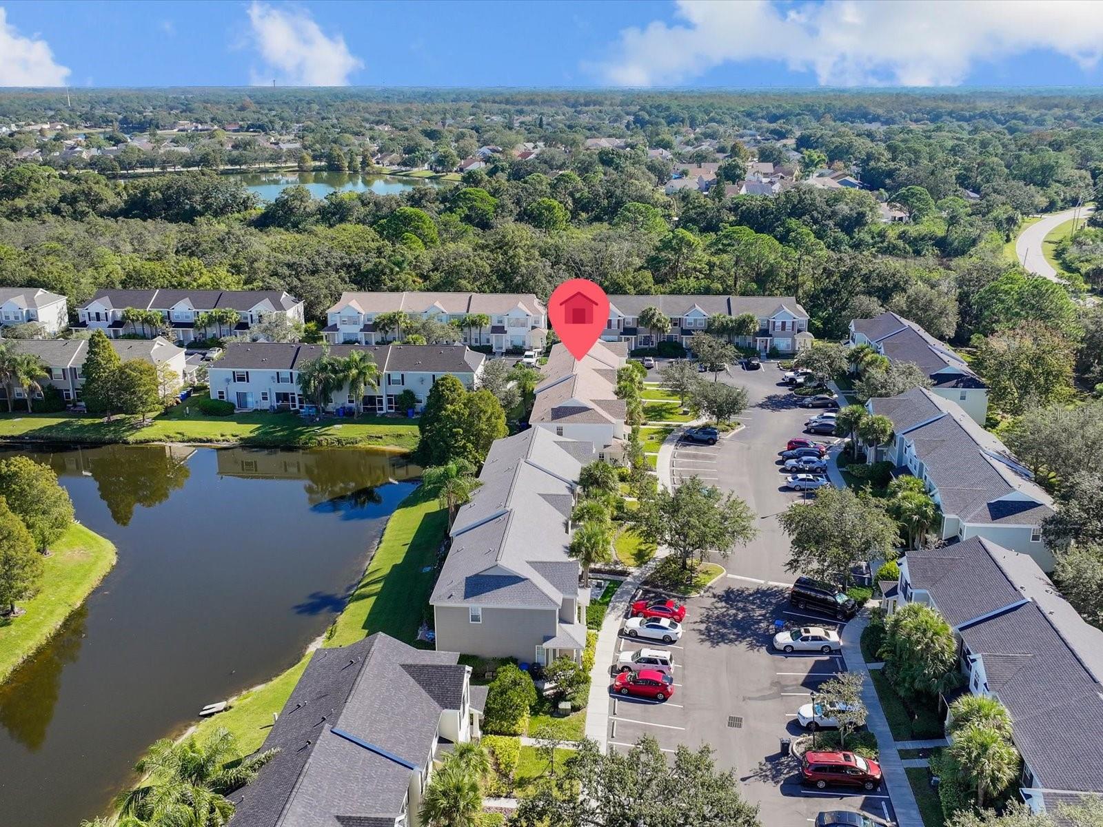 COUNTRY CHASE - Residential