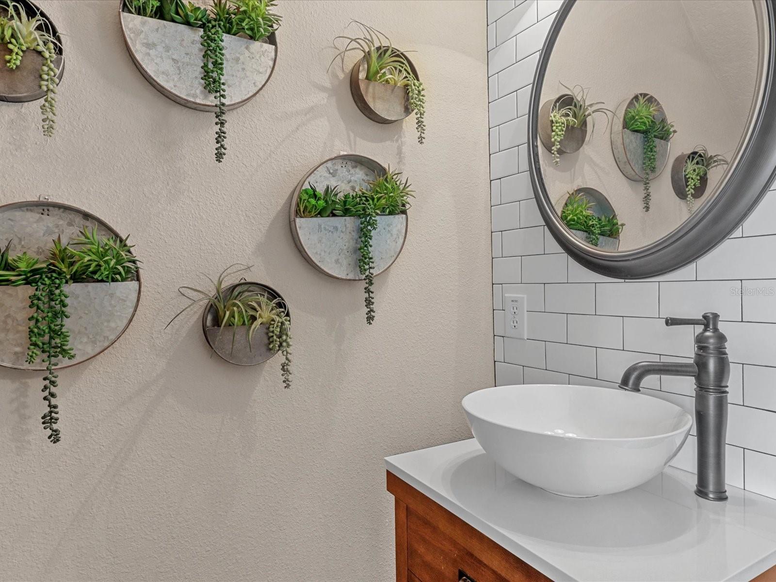 COUNTRY CHASE - Residential