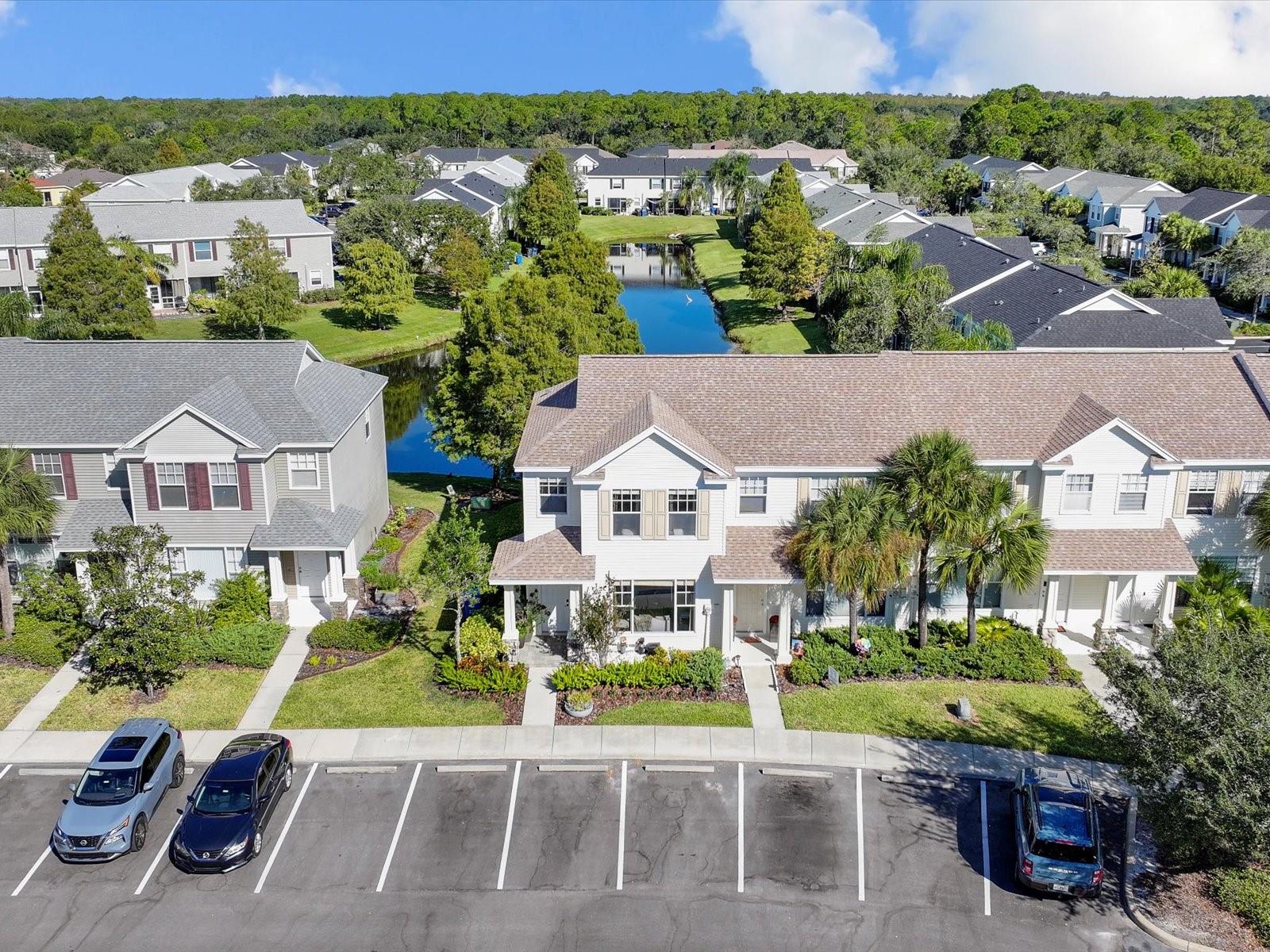 COUNTRY CHASE - Residential