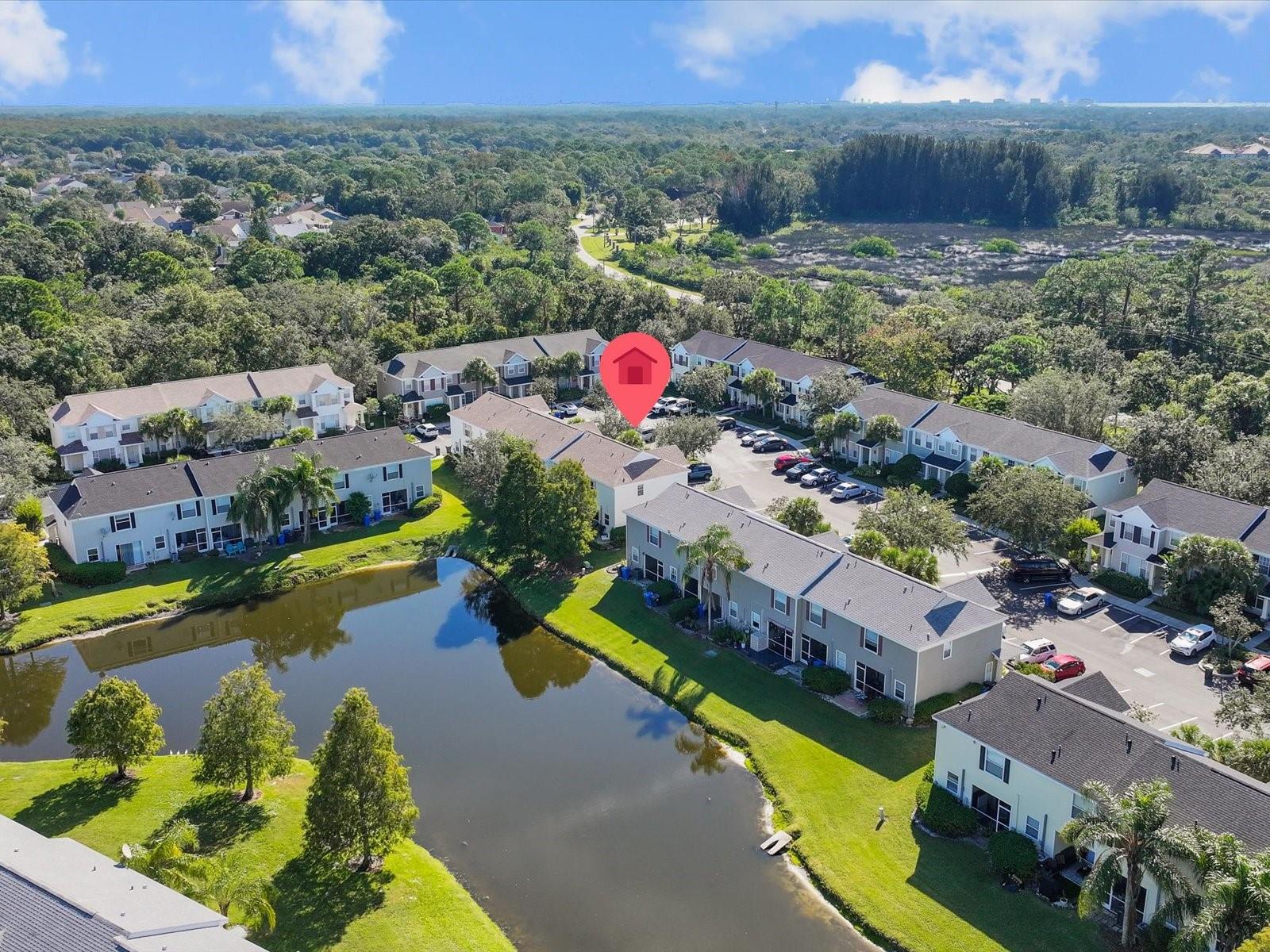 COUNTRY CHASE - Residential