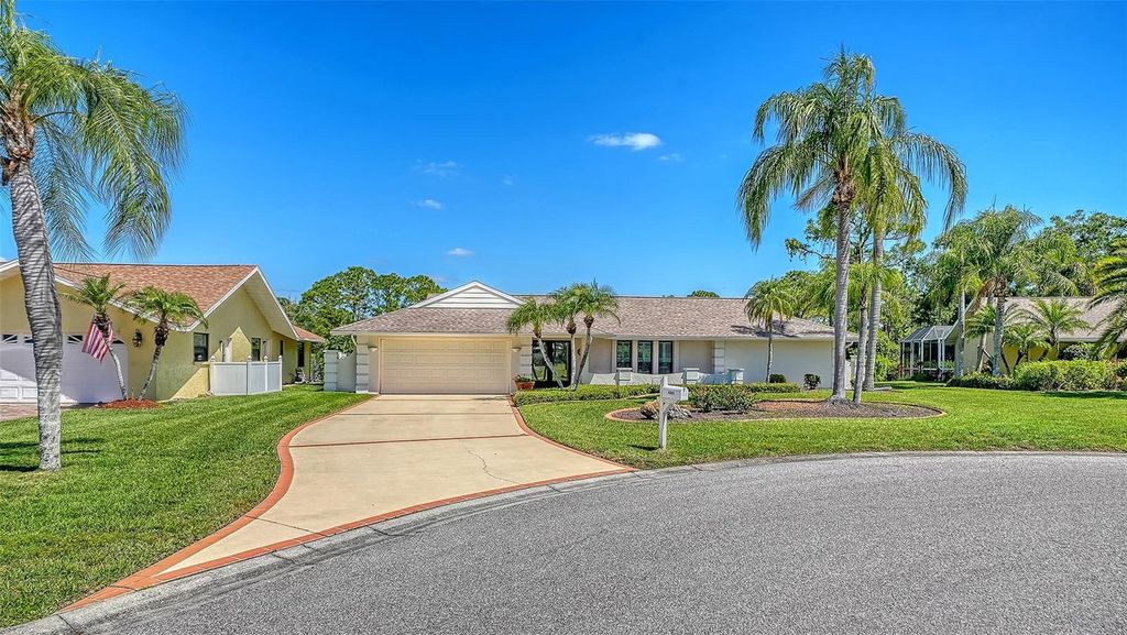 Photo of 4865 Greywood Lane, Sarasota, FL 34235 (MLS # A4690279)
