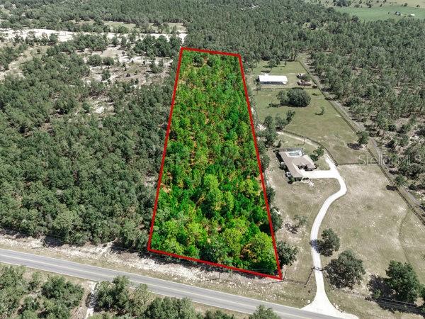 10-Acre Lot in High Cotton Farms – Zoned A-1, 10 Miles from World Equestrian Center
Discover the perfect blend of open space and prime location with this 10-acre lot in the sought-after High Cotton Farms community. Just 10 miles from the World Equestrian Center, this property is ideal for equestrian enthusiasts or those looking to build a private estate.
?? Property Highlights:
• 10 Acres of flat, buildable land with endless potential
• Zoned A-1 (Agricultural) – ideal for horses or residential development
• Located in the desirable High Cotton Farms neighborhood
• Peaceful rural setting with convenient access to Ocala, shopping, dining, and major roadways
• Excellent investment opportunity in a growing area
Whether you’re dreaming of a horse farm or quiet countryside home, this property offers the space and zoning flexibility to bring your vision to life.