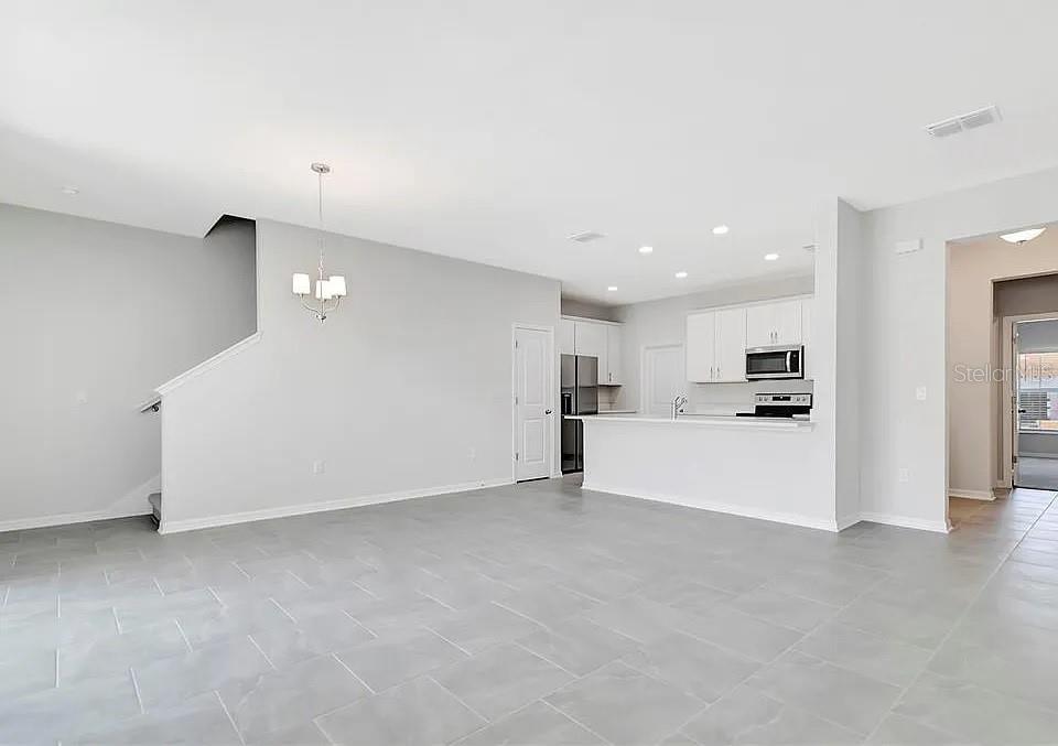 LAUREL BAY TWNHMS - Residential Lease