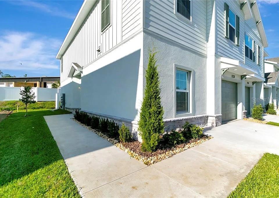 LAUREL BAY TWNHMS - Residential Lease
