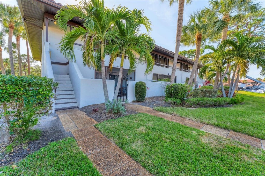 Photo of 3500 El Conquistador Parkway #252, Bradenton, FL 34210 (MLS # A4704270)
