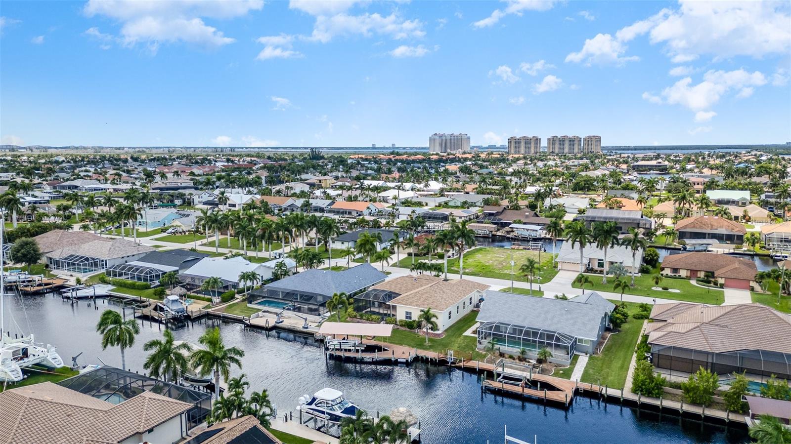 CAPE CORAL - Residential