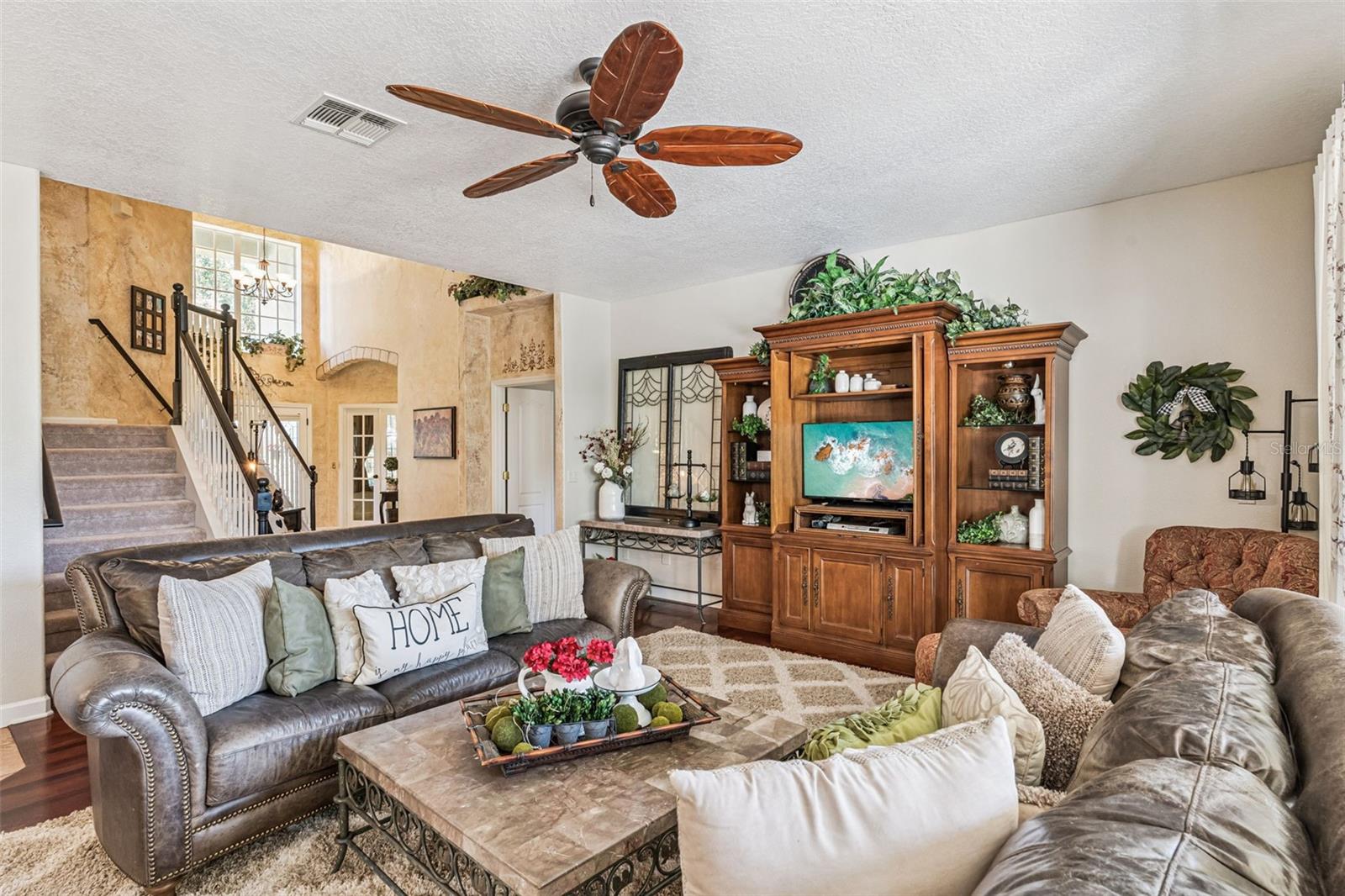 WINDSOR LANDING - Residential