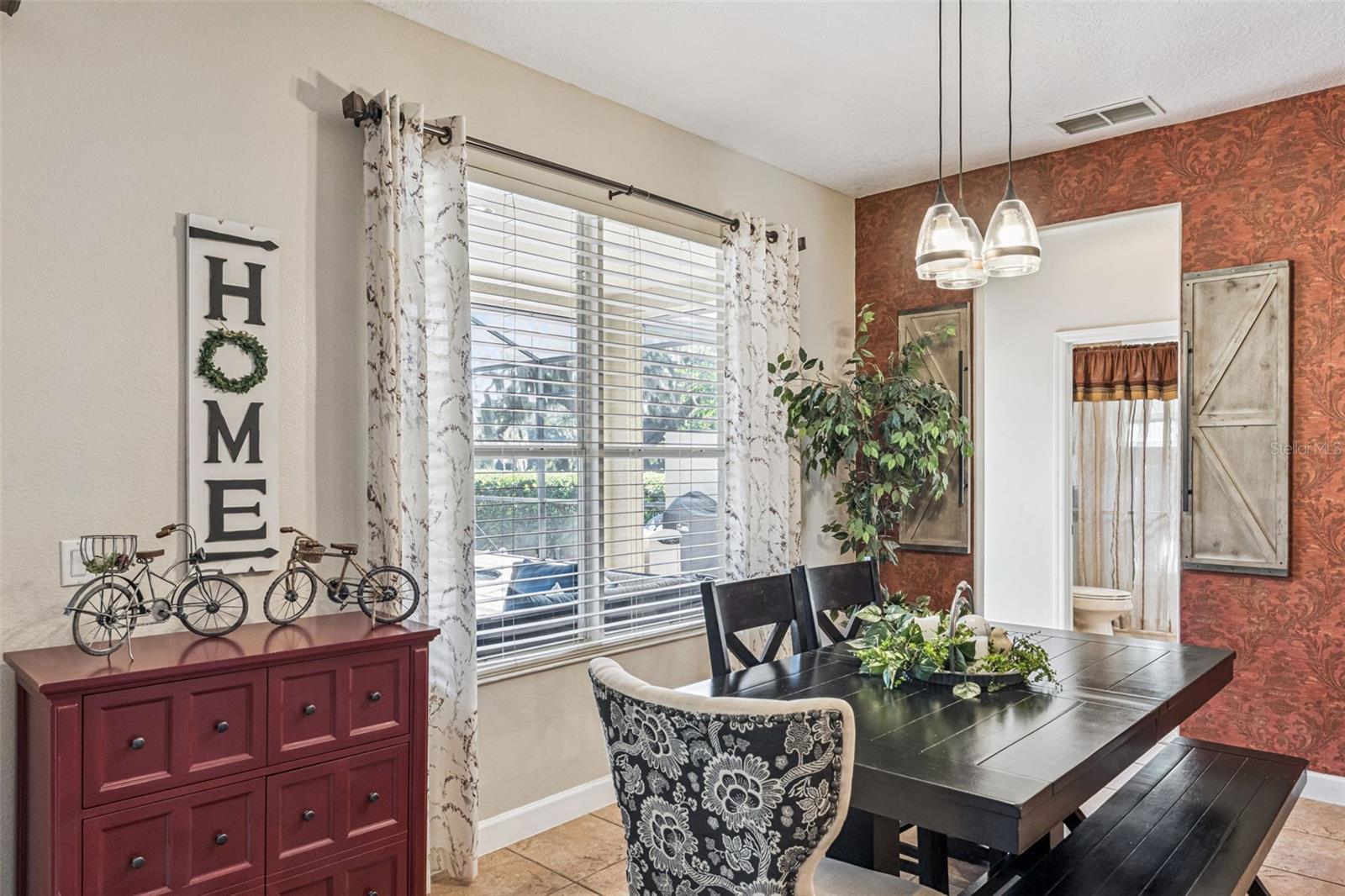 WINDSOR LANDING - Residential