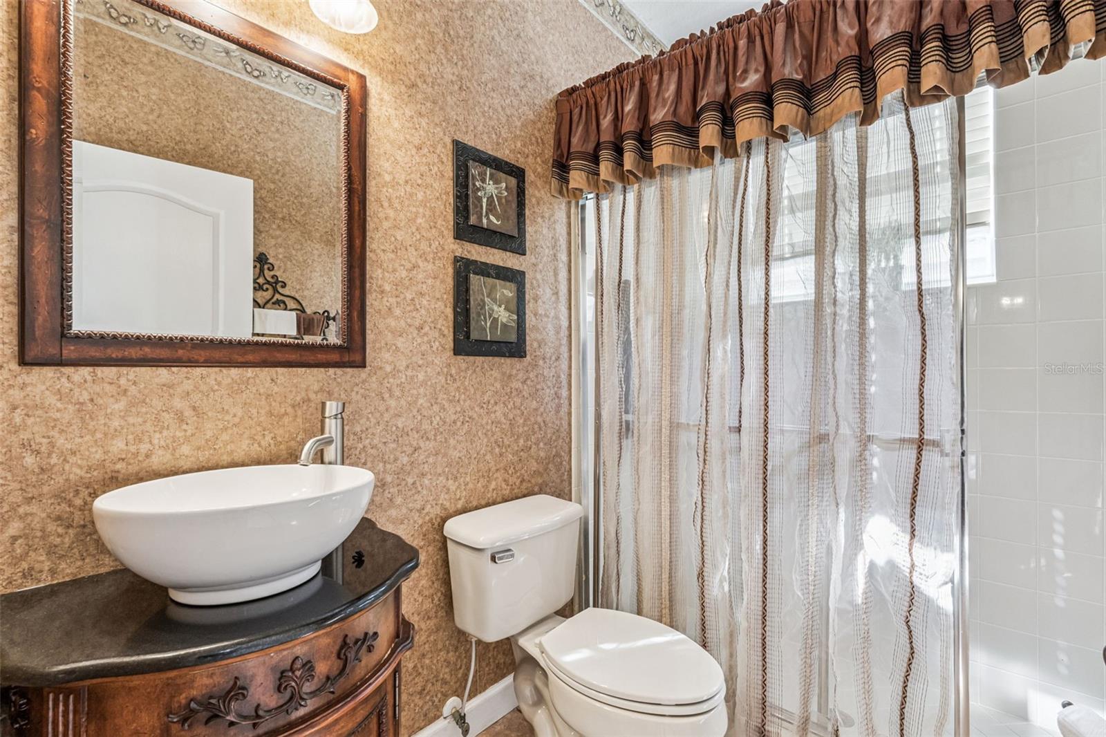 WINDSOR LANDING - Residential