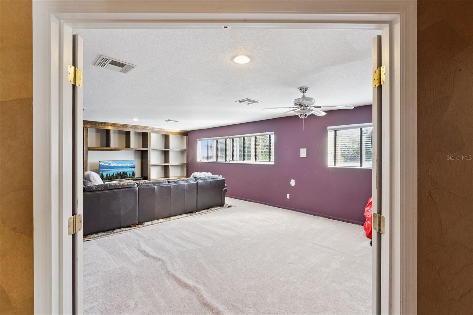 WINDSOR LANDING - Residential