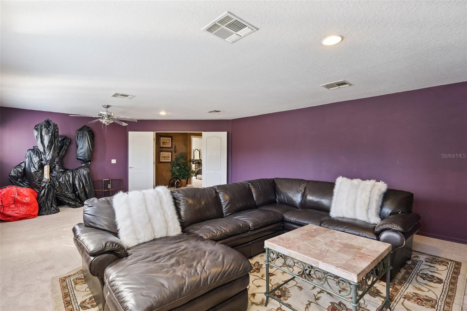 WINDSOR LANDING - Residential
