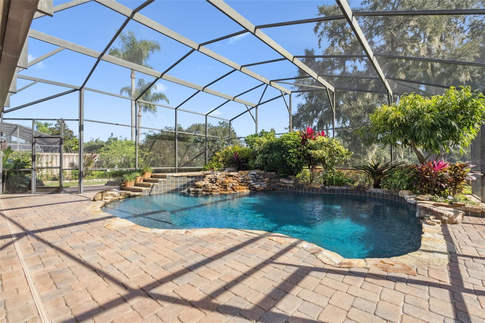 WINDSOR LANDING - Residential