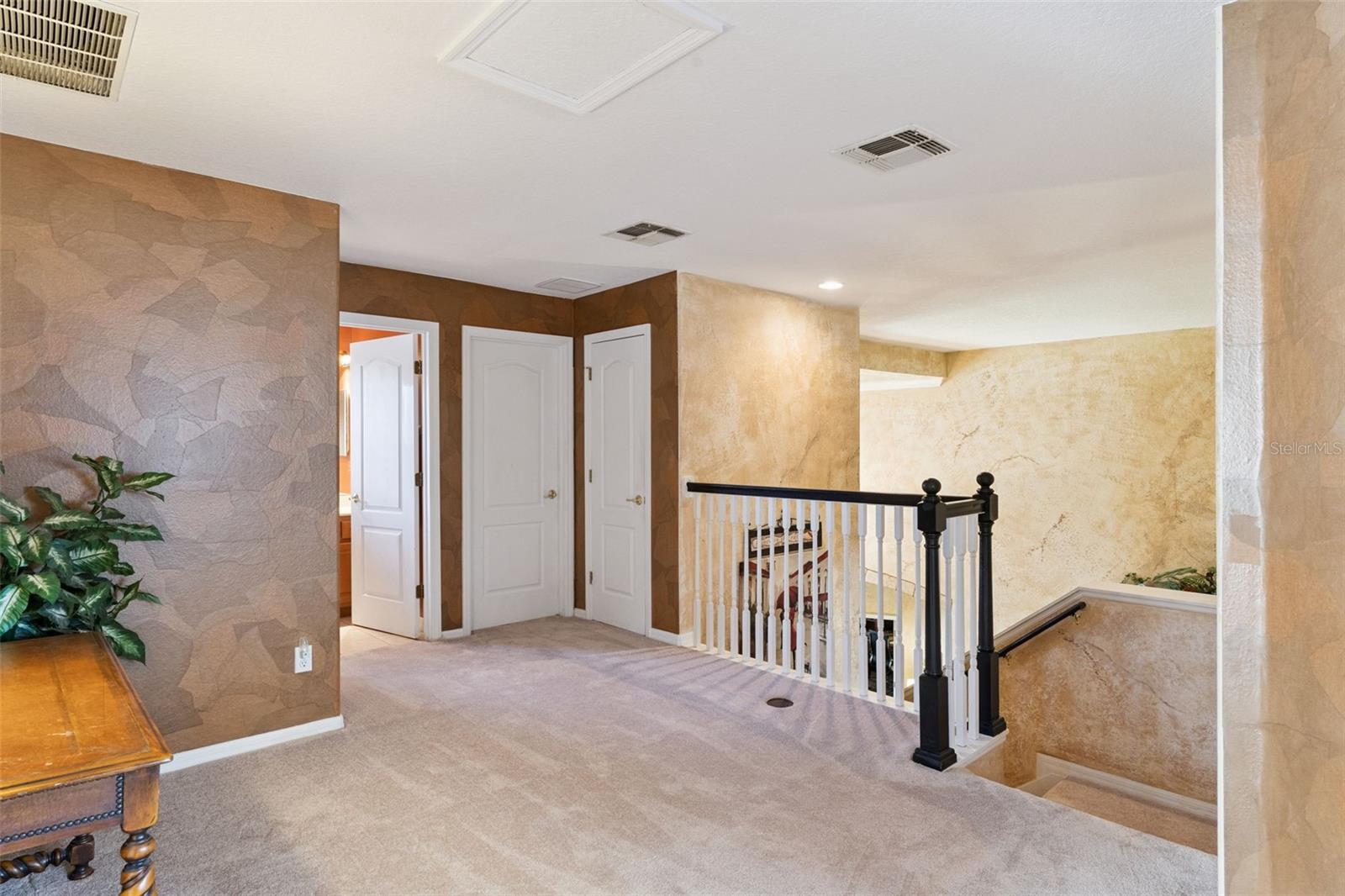WINDSOR LANDING - Residential