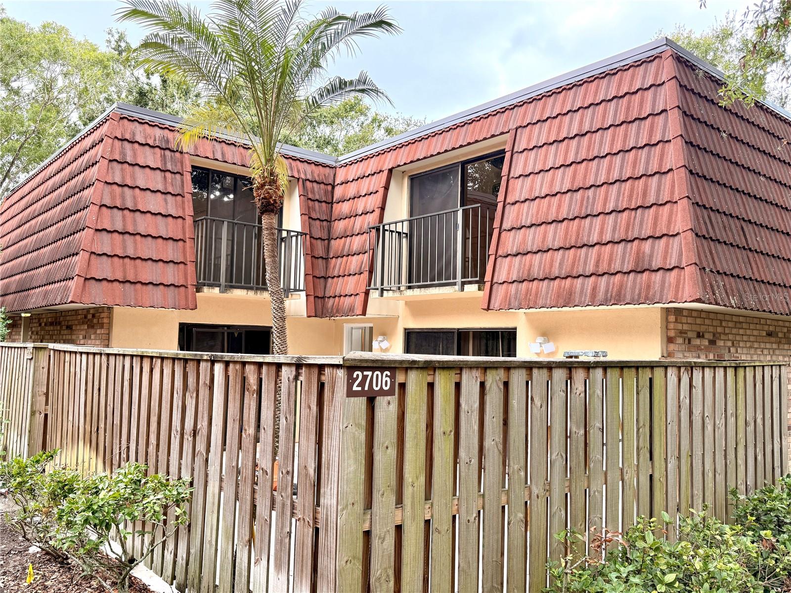 AVAILABLE FOR RENT IMMEDIATELY, IN THE HEART OF PALM HARBOR, PINELLAS COUNTY, IN THE BEST RATING SCHOOLS, 2 BEDROOMS, 2 AND A HALF BATHROOMS, 1344 SQ FT, FULLY RENOVATED TOWNHOUSE, INCLUDING BRAND NEW WASHER AND DRYER, BRAND NEW APPLIANCES, COMMUNITY SWIMMING POOL, AND 2 ASSIGNED PARKING.Requirements: First-month Rent, one or two months' Security deposit, subject to credit approval. , Clean Record, No Eviction history, No bad credit, Background Check. Nonrefundable pet deposit of $500 Per Pet, MAXIMUM OF ONE pet 20 LBS, NO pet rent, each Tenant requires Rental Insurance before signing the lease, HOA Approval is required by the HOA.