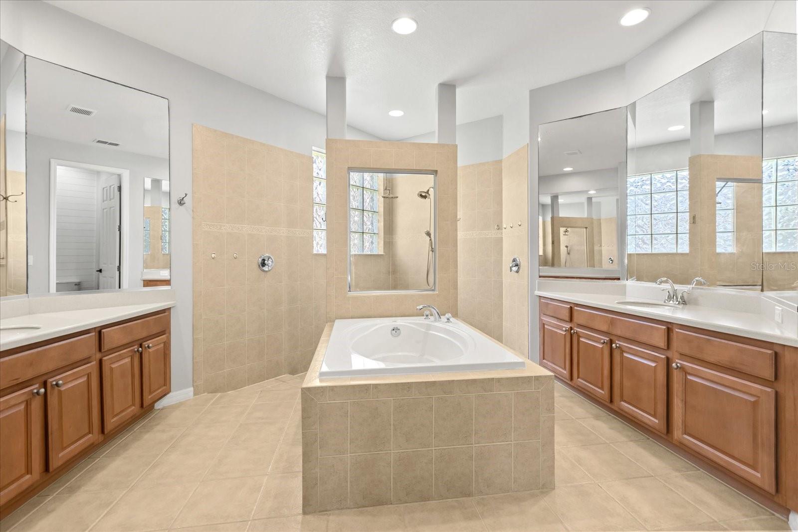 RETREAT AT WEKIVA - PH 2 - Residential