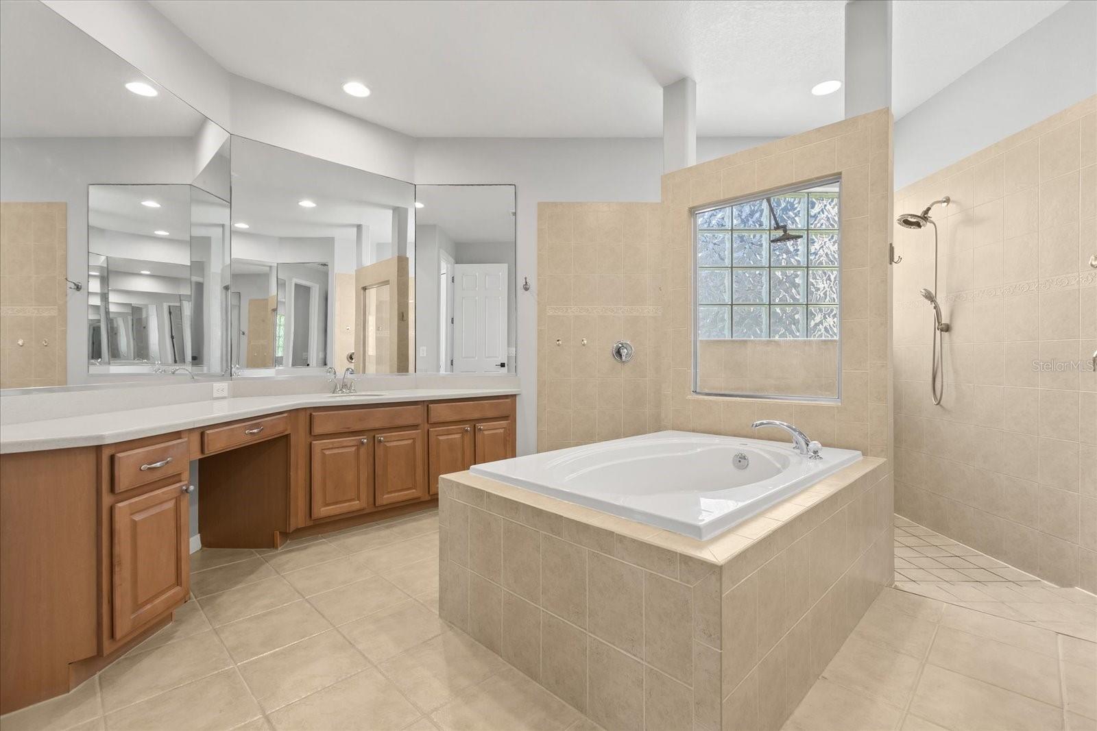 RETREAT AT WEKIVA - PH 2 - Residential