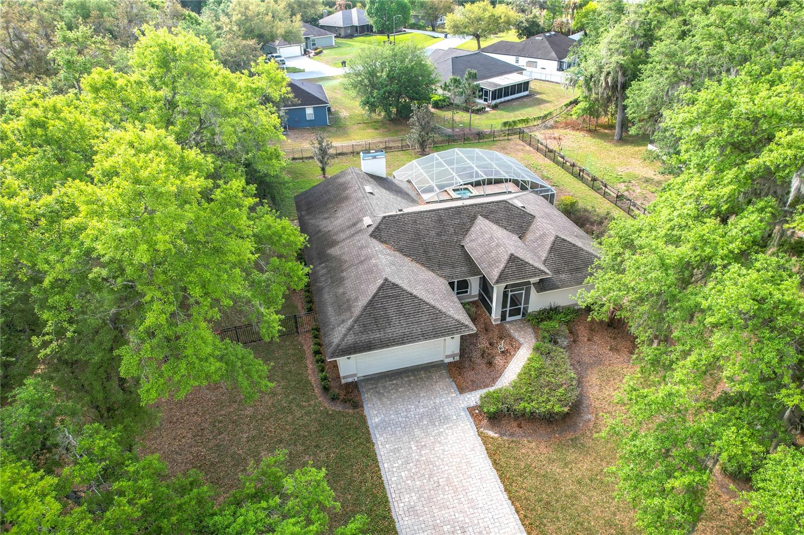 DEER BROOKE - Residential