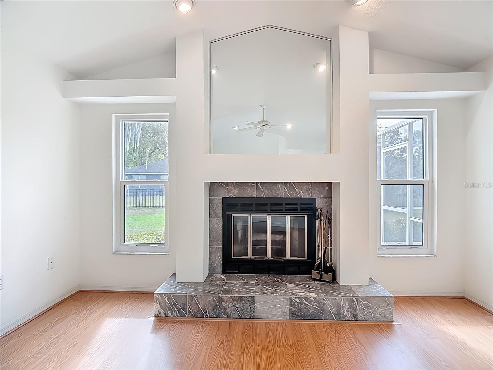 DEER BROOKE - Residential