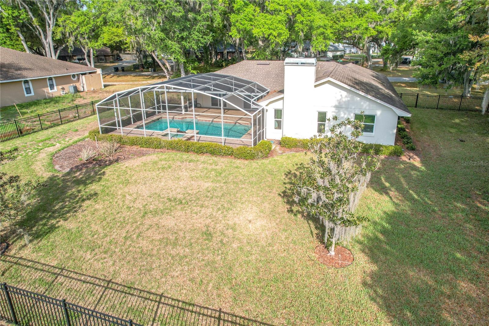 DEER BROOKE - Residential