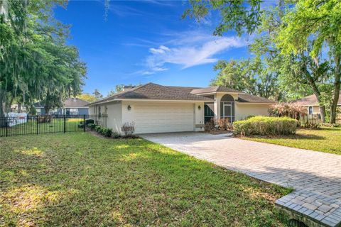Photo of 5926 Buck Run Drive, Lakeland, FL 33811 (MLS # L4960413)