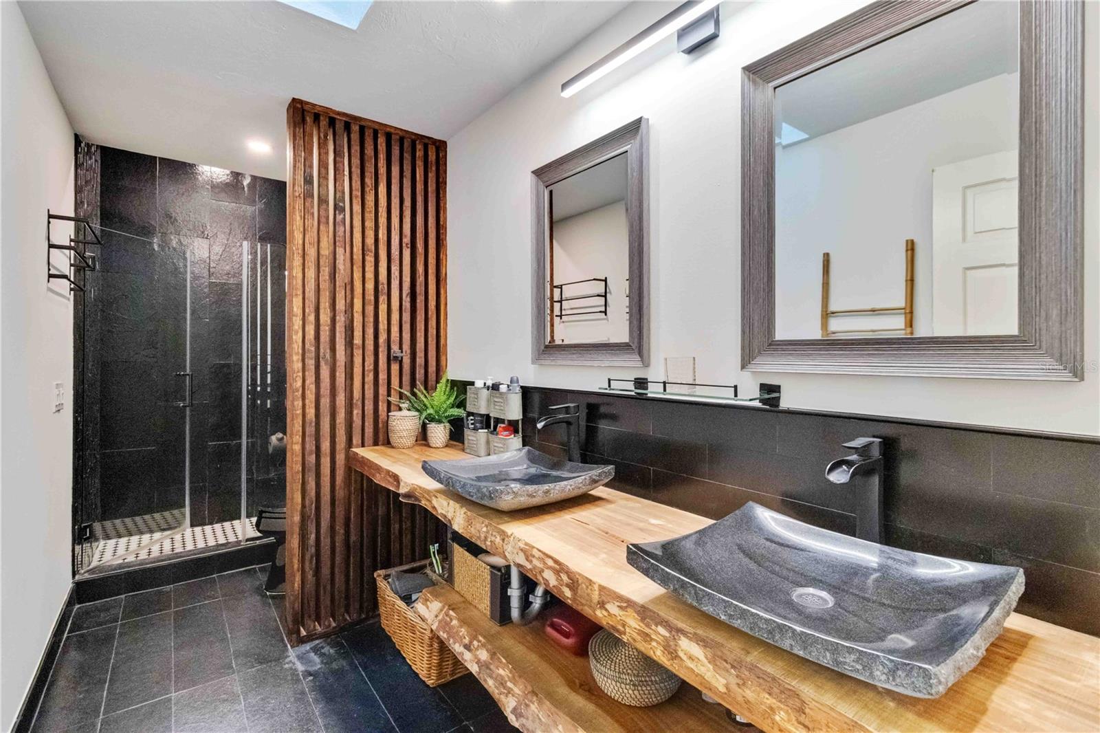 CONQUISTADOR BAYSIDE - Residential