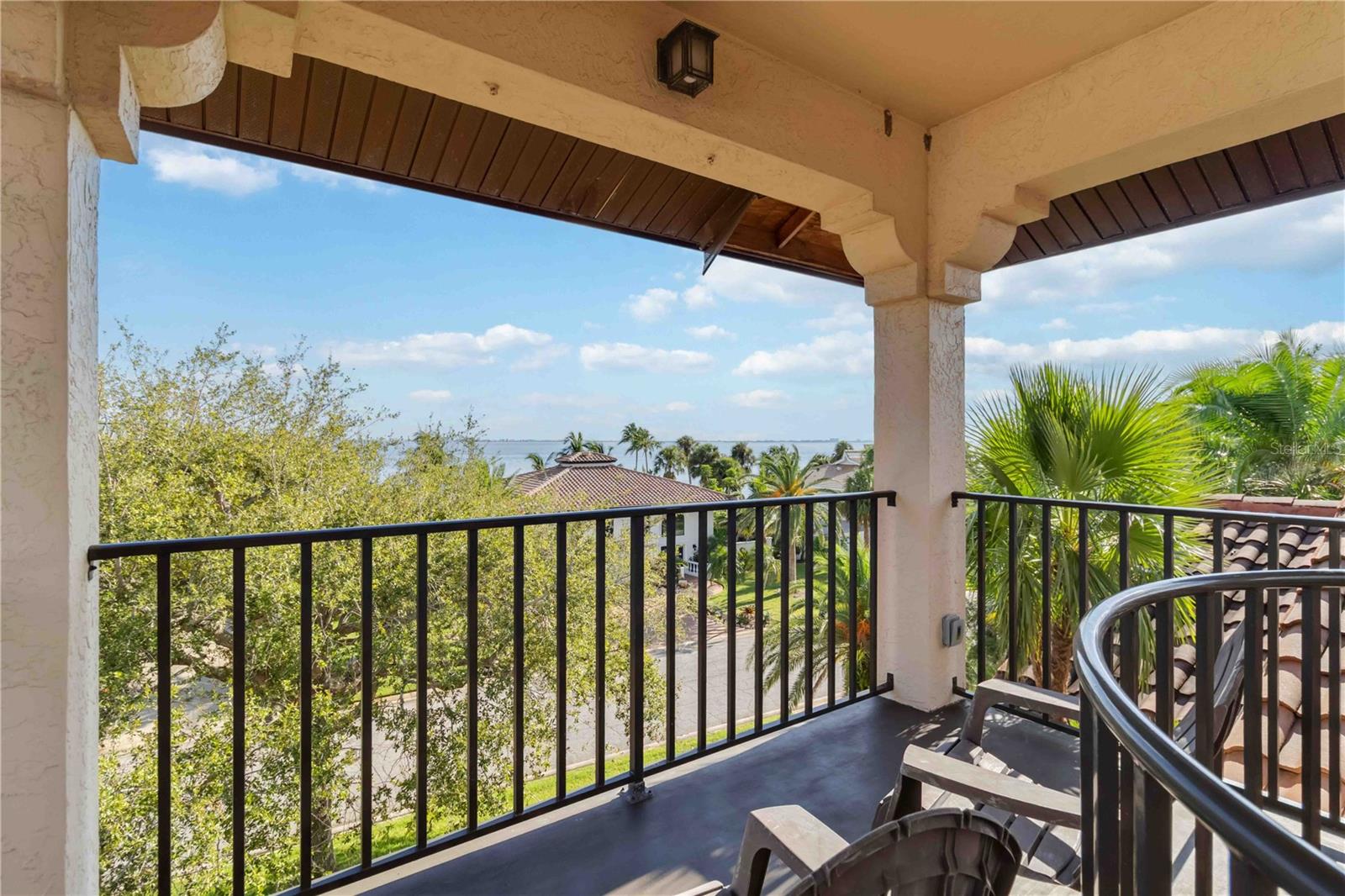 CONQUISTADOR BAYSIDE - Residential