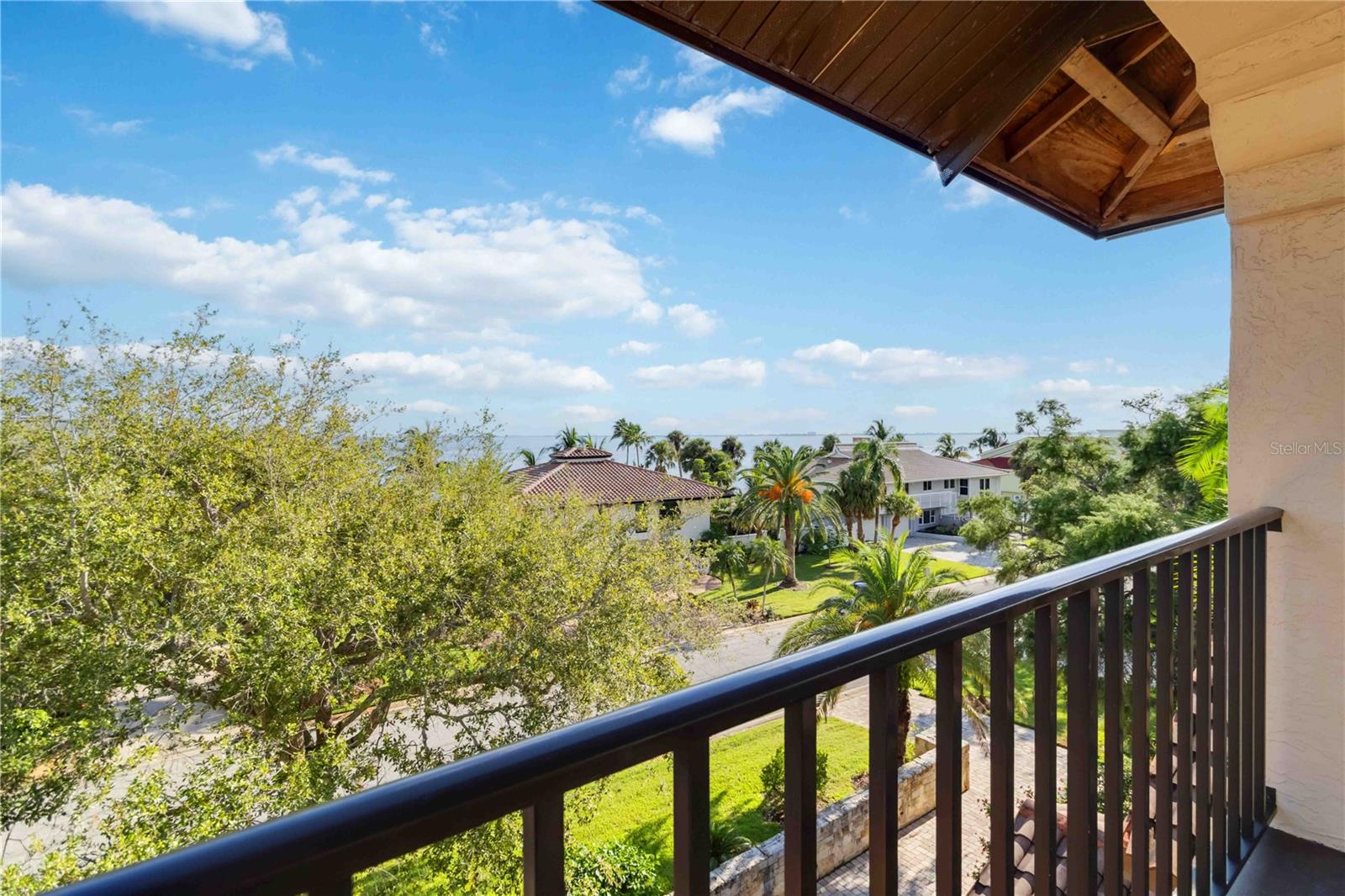 CONQUISTADOR BAYSIDE - Residential