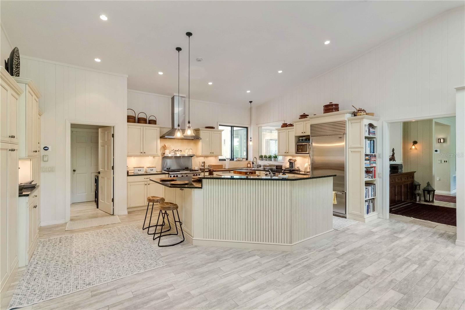 CONQUISTADOR BAYSIDE - Residential