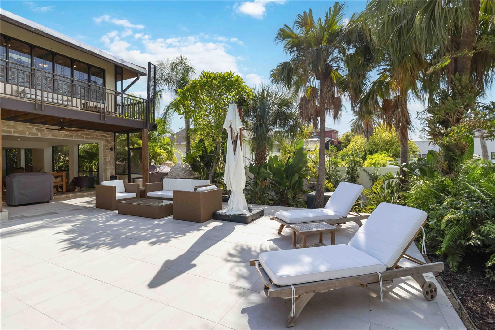 CONQUISTADOR BAYSIDE - Residential