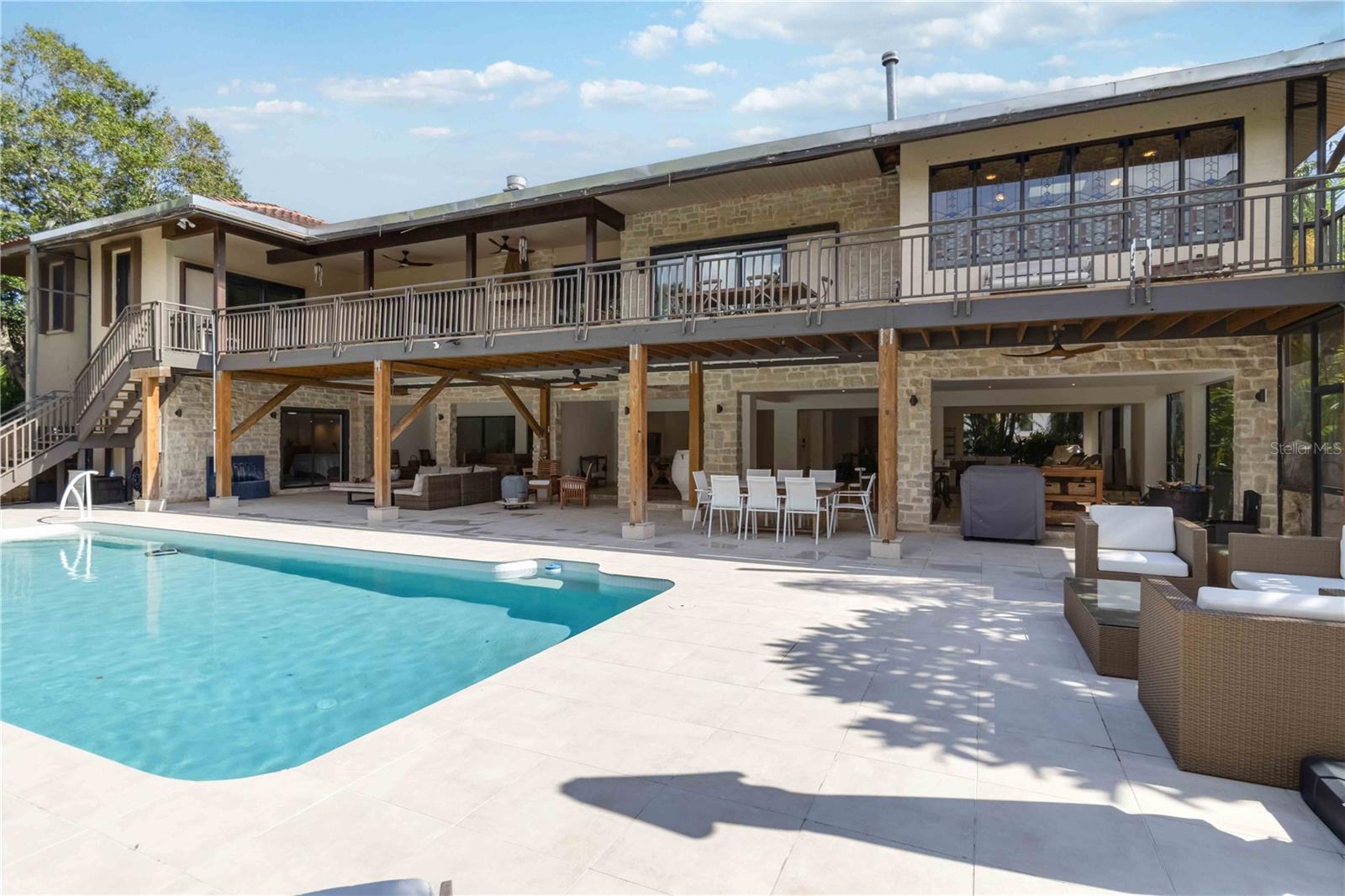 CONQUISTADOR BAYSIDE - Residential