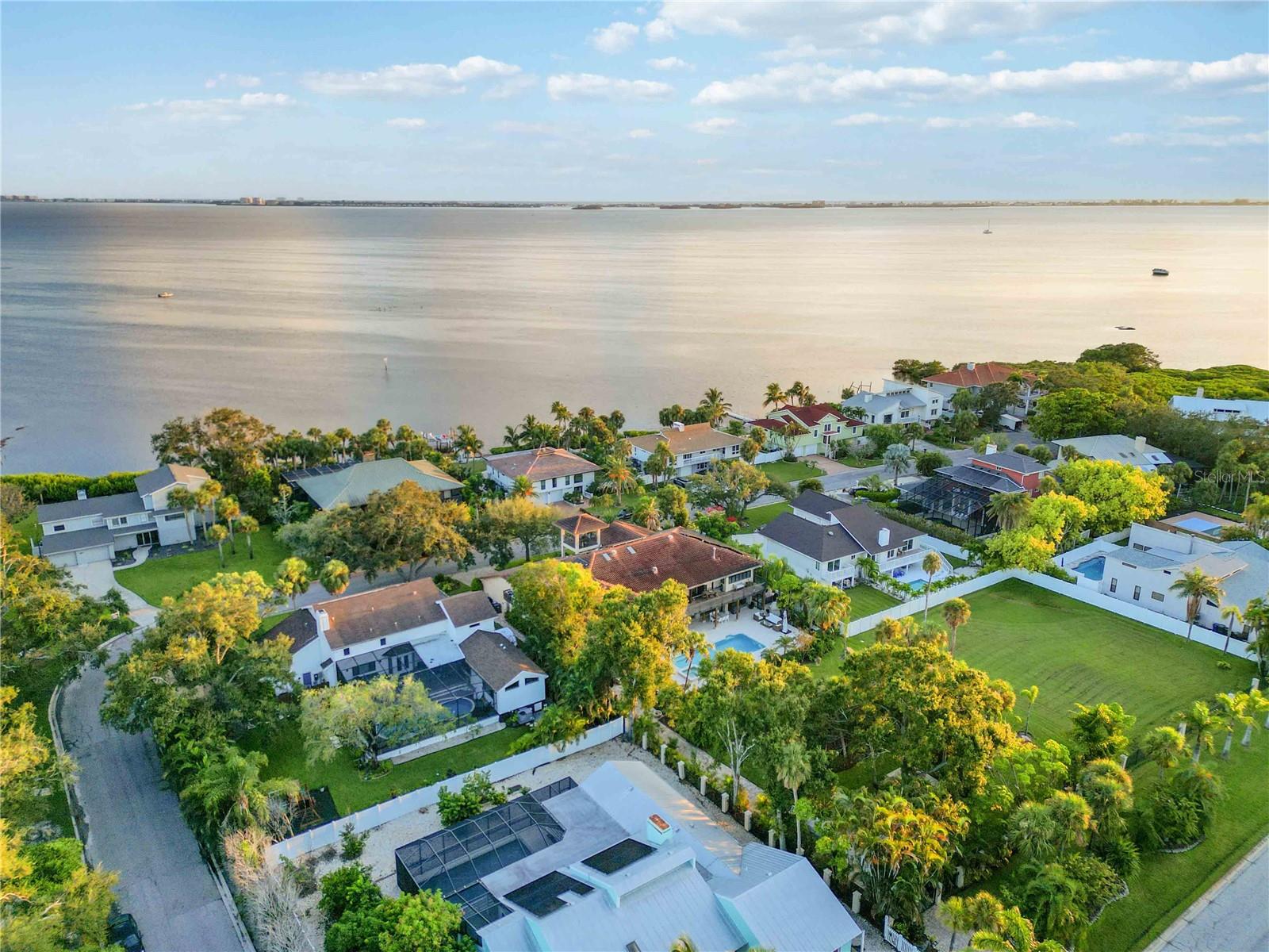 CONQUISTADOR BAYSIDE - Residential