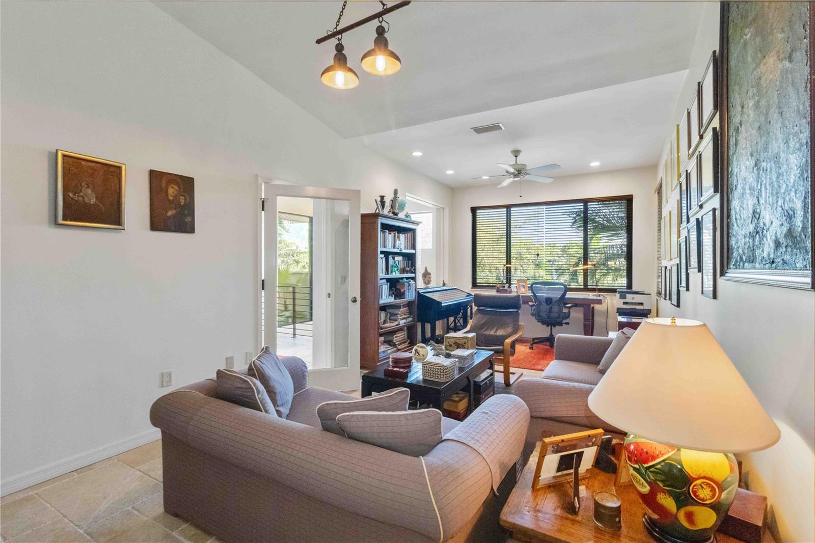 CONQUISTADOR BAYSIDE - Residential