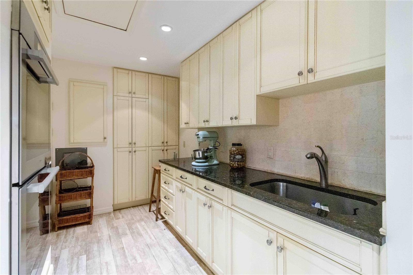 CONQUISTADOR BAYSIDE - Residential