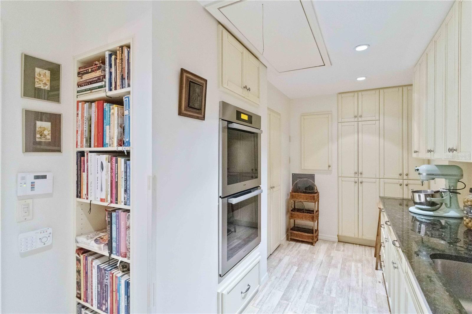 CONQUISTADOR BAYSIDE - Residential